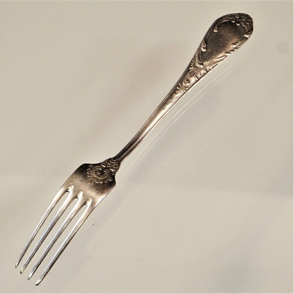 Antique Fork Silverplate Non US Unidentified Pattern Maker - Picture 4 of 11